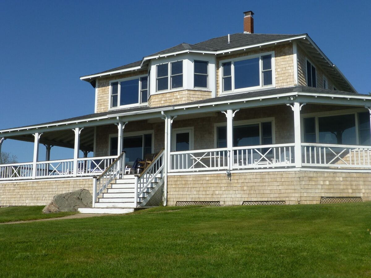 Beautiful Cape Home w/Private Beach and Spectacular Sunsets