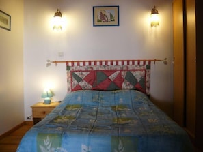 2 dormitorios, tabla de planchar con plancha, wifi