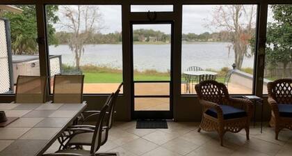 Lakefront Home, jossa voit vetäytyä ja rentoutua.