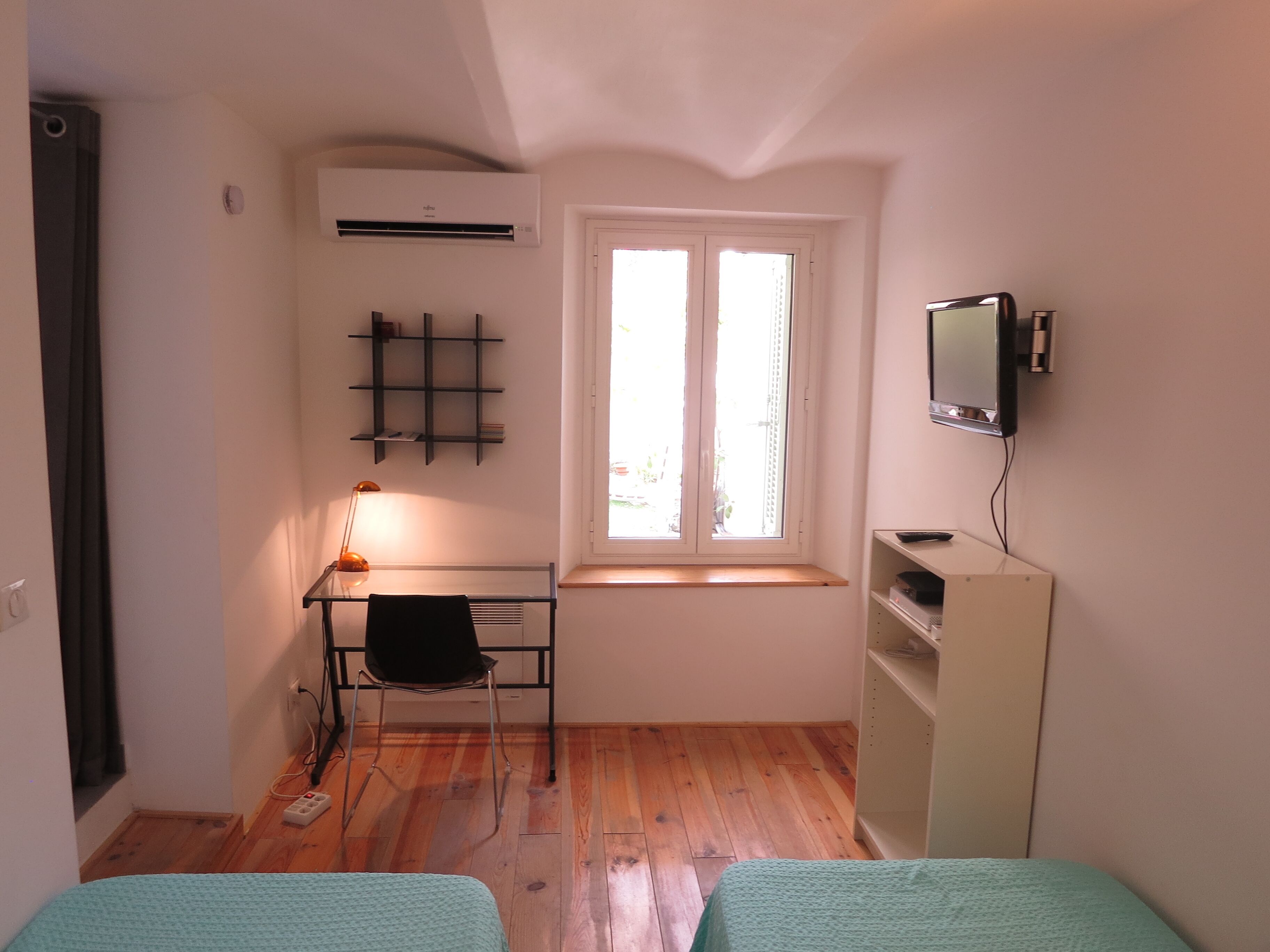 Charming Studio with garden, Cannes center, Palais des Festivals, air conditioning