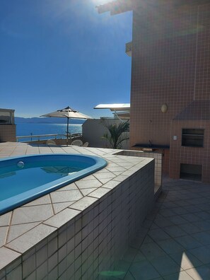 Terrace/patio - Penthouse with Pool, Barbecue and Wonderful Sea View (Florianópolis)