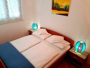 2 多间卧室、熨斗/熨衣板、WiFi、床单