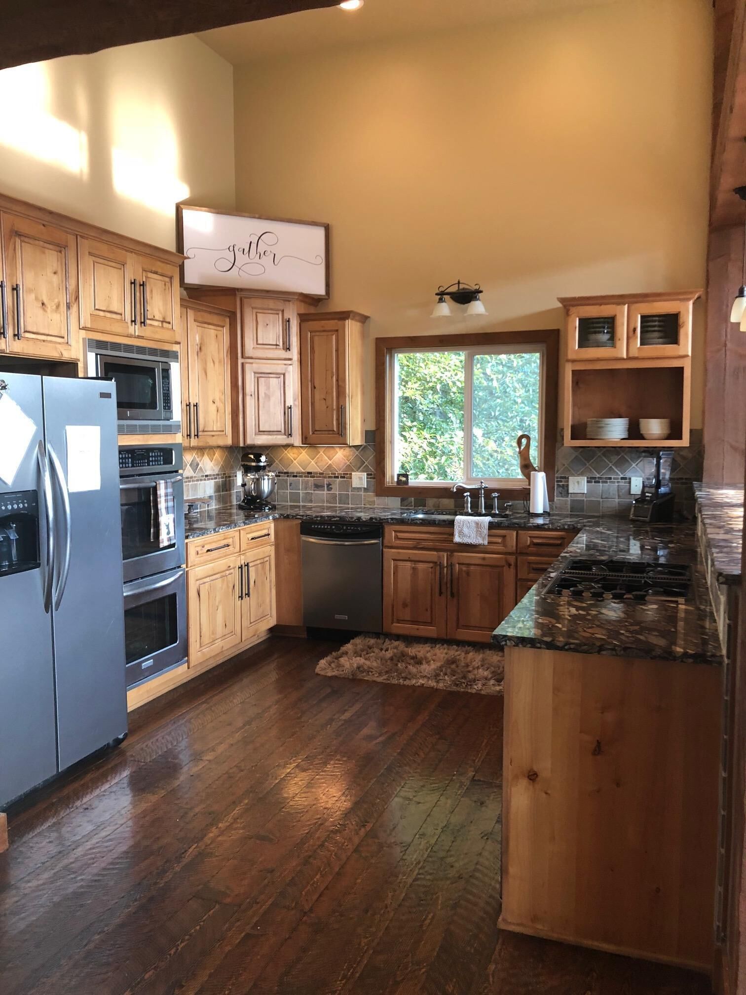 Amazing Cabin on Priest Lake Golf Course w/ Gorgeous Mtn Views, minutes to beach