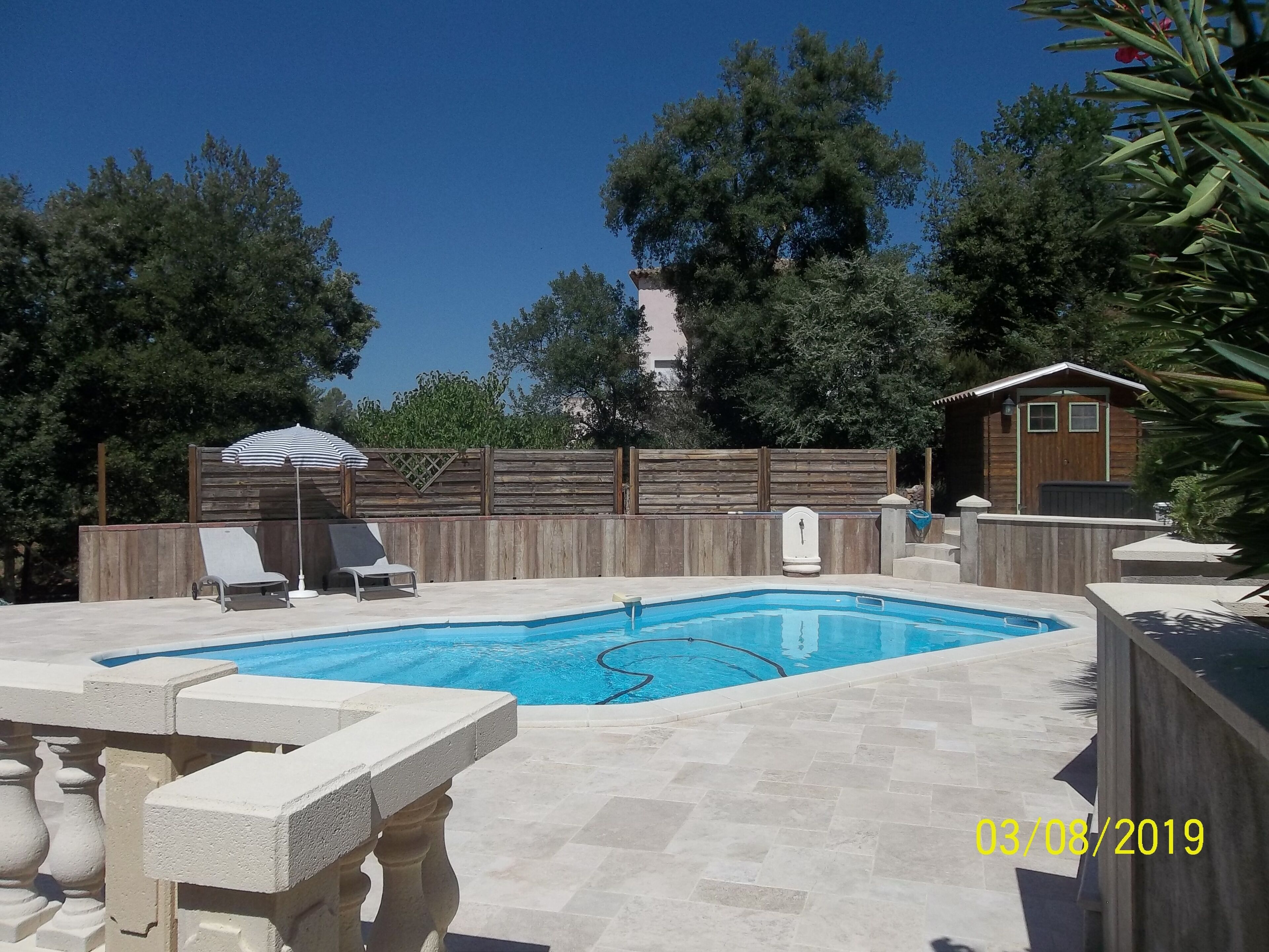 NATURE & BATHS IN THE SONG OF CIGALES