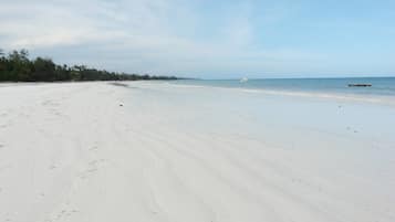 Beach nearby, sun loungers
