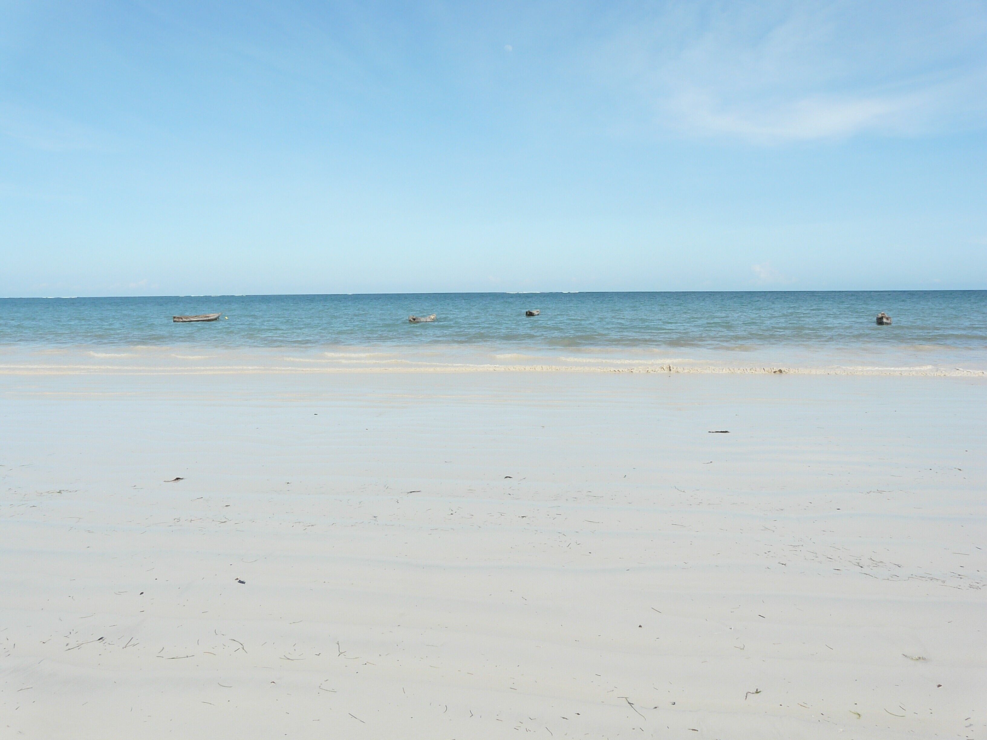 Beach nearby, sun loungers