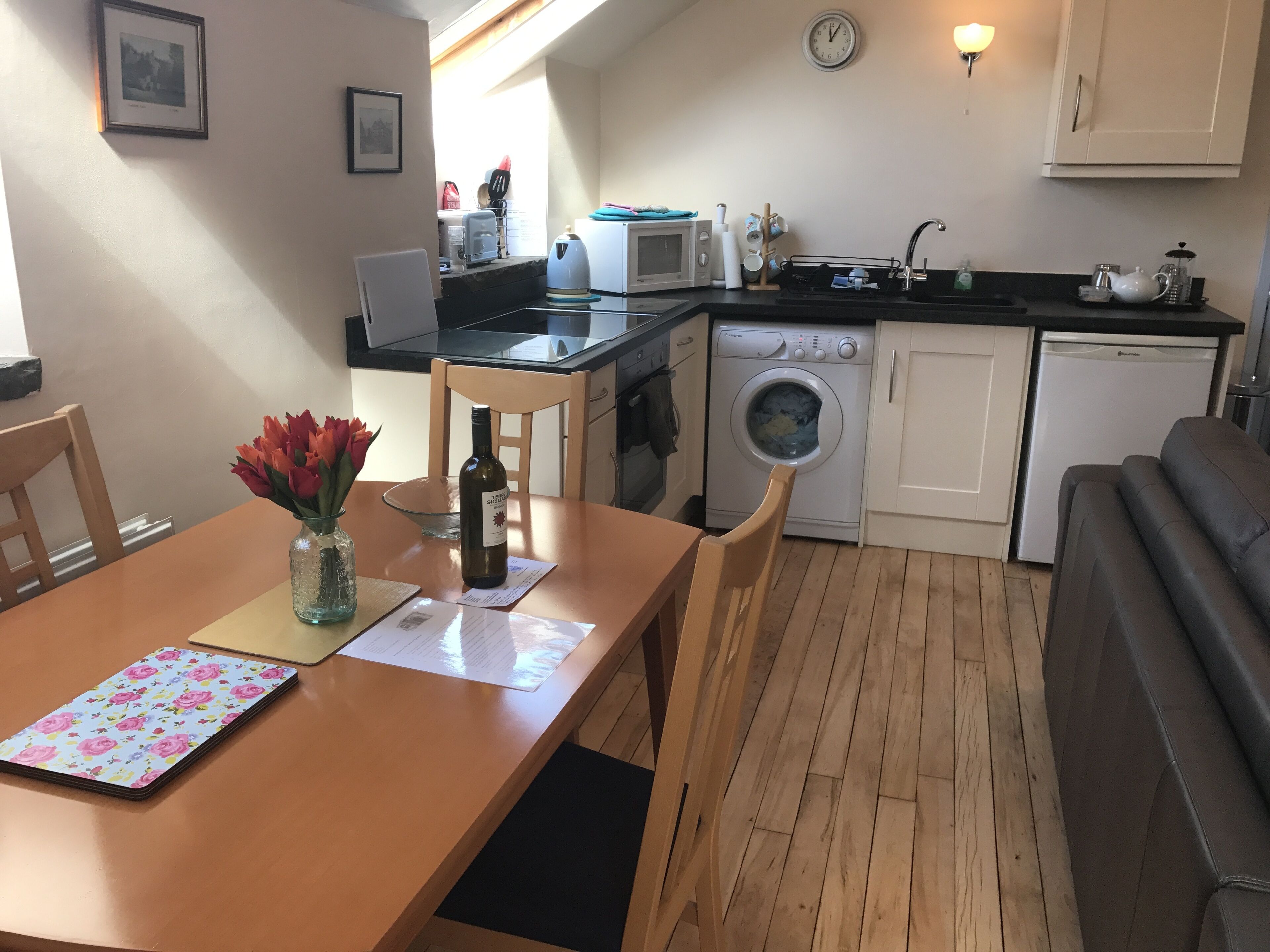 Perfect getaway for a couple, relax, unwind, and enjoy the beautiful countryside