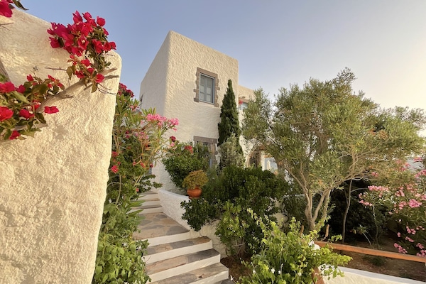 House Dora & Giannis, View from Entrance