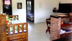 1 bedroom, iron/ironing board, free WiFi, wheelchair access - 1 BEDROOM APARTMENT, COND. CLOSED, FACING THE POOLS AND 50M FROM THE BEACH (São Sebastião)