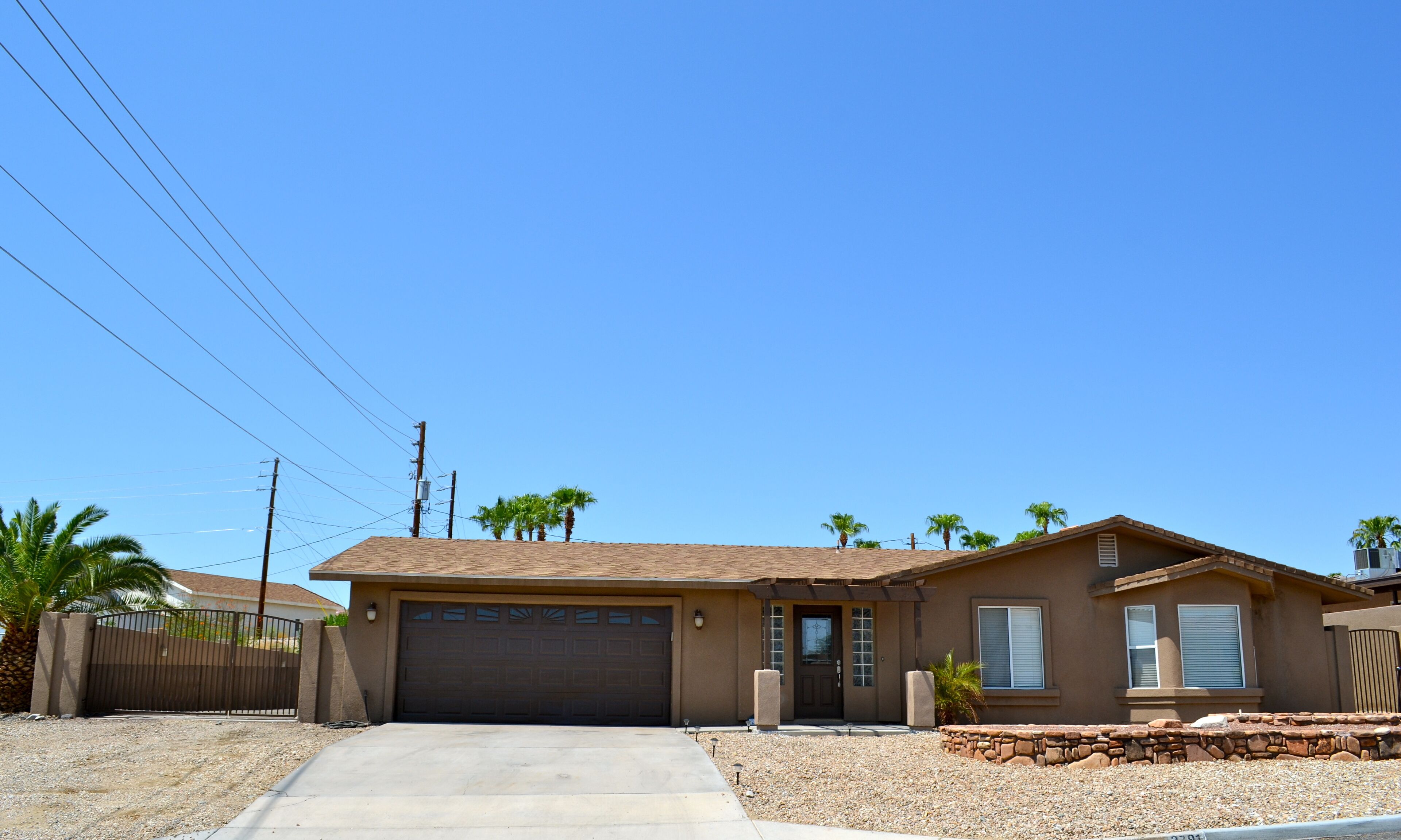 Great 3 br Vacation Home with RV Parking