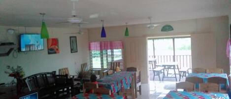مطعم