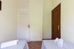 2 Schlafzimmer, Bügeleisen/Bügelbrett, kostenloses WLAN, Bettwäsche