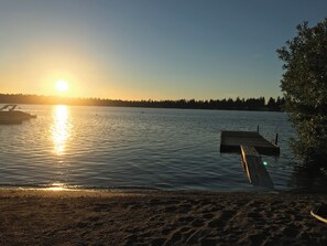 On the beach, sun-loungers, beach towels - Private Gated Water Lake Front Home. Private beach and dock near Chamber Bay GC (Lakewood)