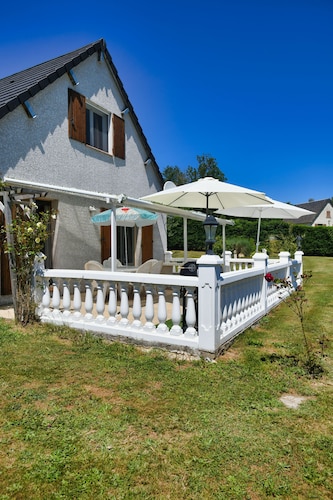 MAISON   NEUVE LUXUEUSE TREMOUILLE ST LOUP  10/12 P  