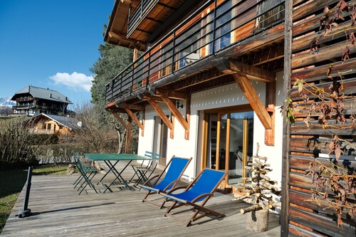 chalet in Saint-Gervais Mont Blanc. In the heart of the village 75m ², 2 mn walk