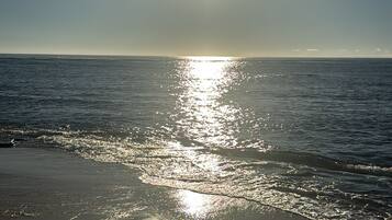 Camastros y toallas de playa