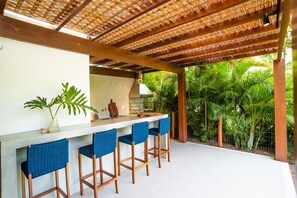 Bar (in der Unterkunft)