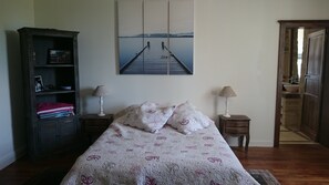 9 多间卧室、熨斗/熨衣板、WiFi、床单