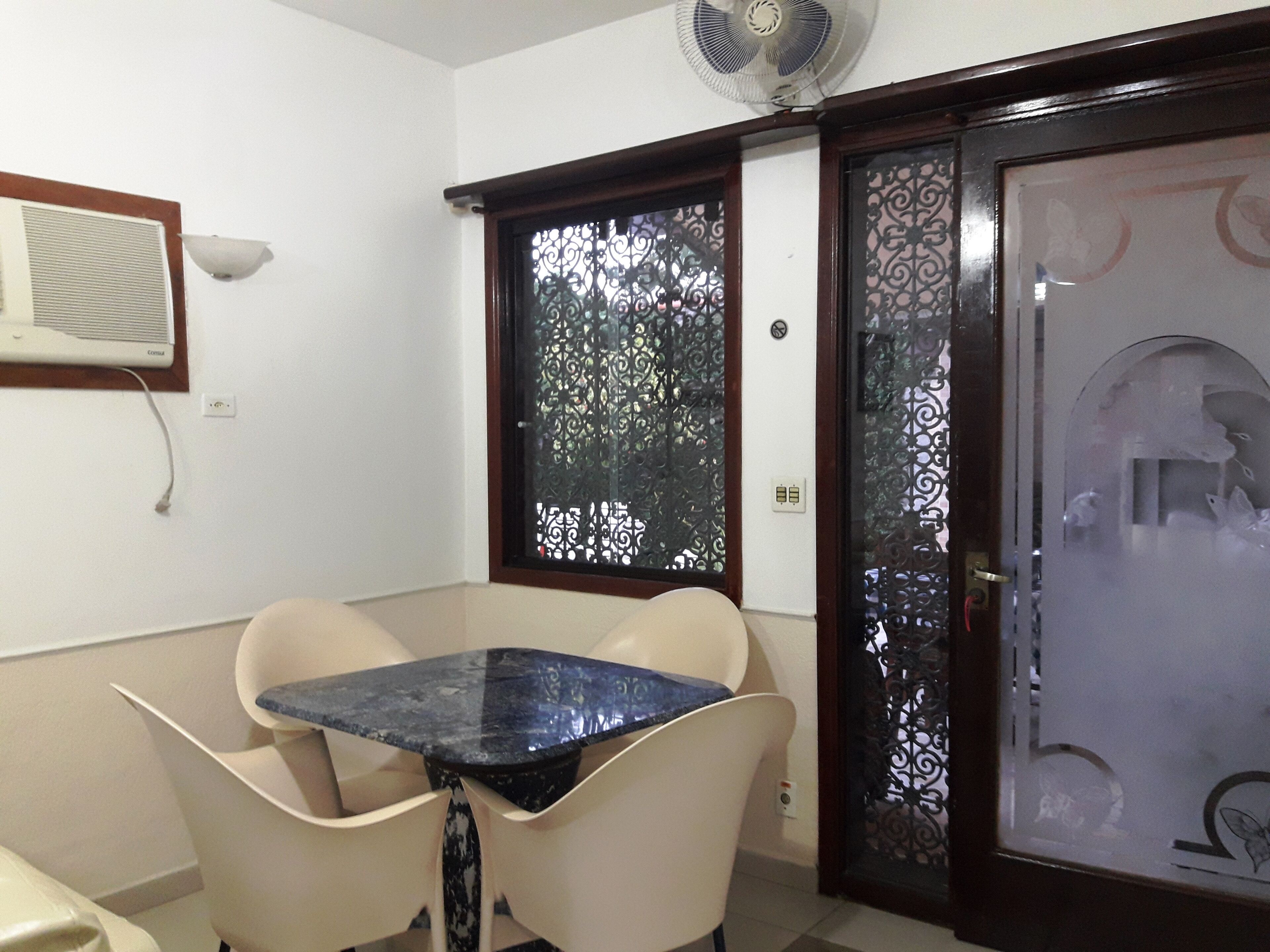 CONDOMINIUM air cond, self parking, pool / jacuzzi heated w / 7 people, sauna UMI