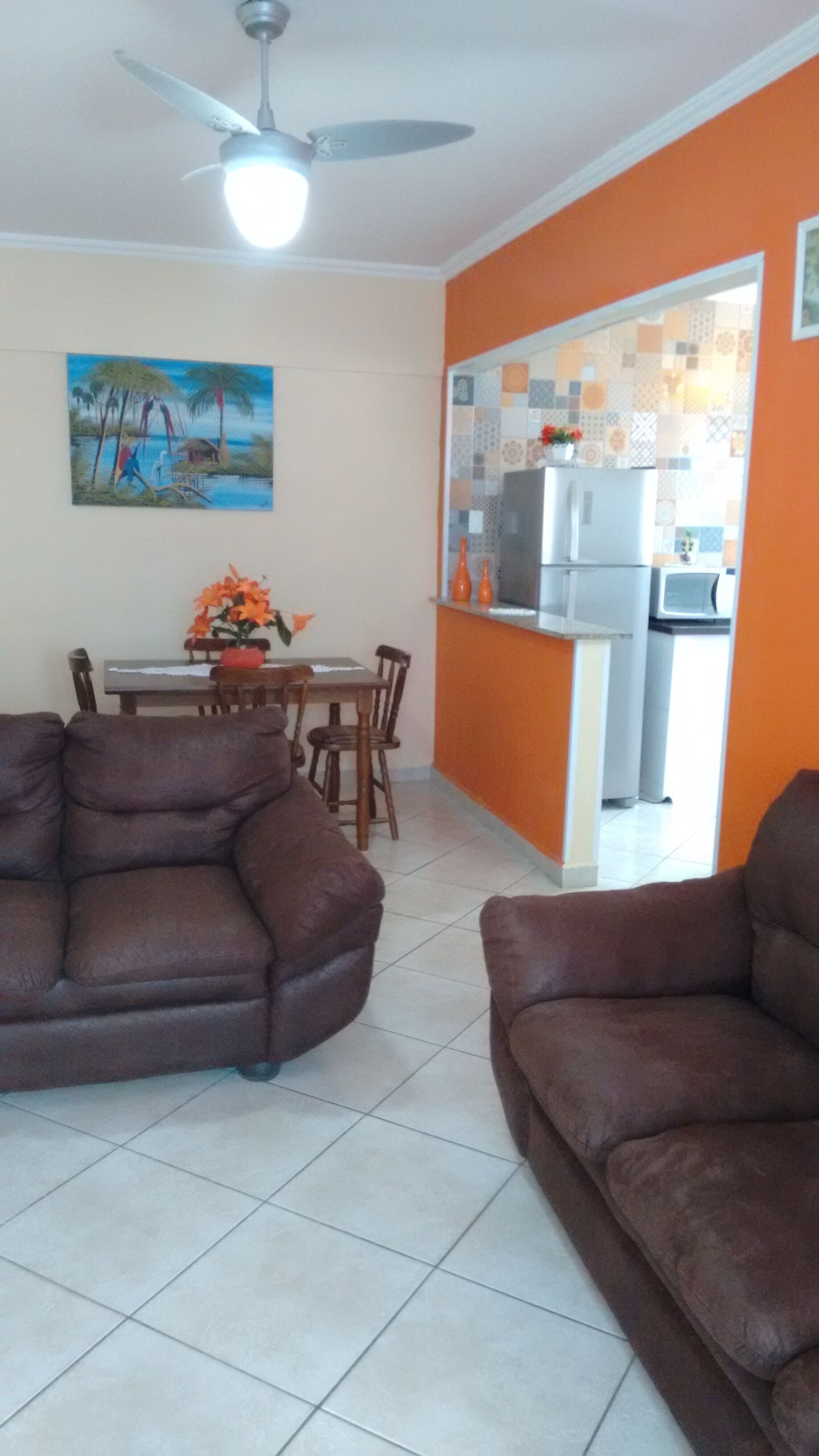 Very comfortable apt, building facing the sea! 