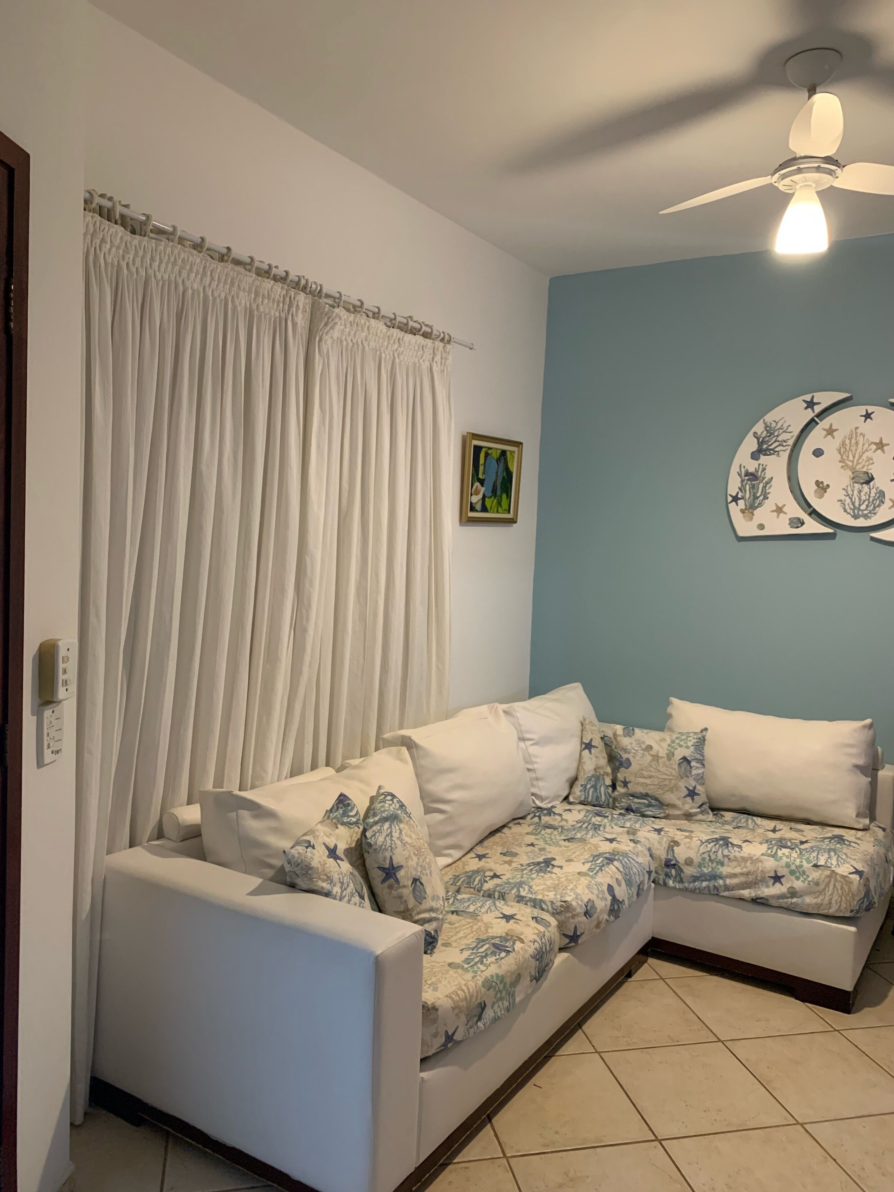 Apartment in a condominium 100 meters from the beach, with 02 bedrooms