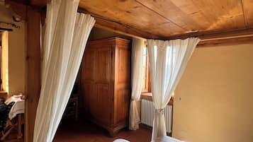 3 camere, ferro/asse da stiro, Wi-Fi gratuito, lenzuola