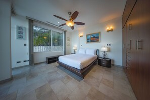 4 habitaciones, tabla de planchar con plancha y wifi gratis 