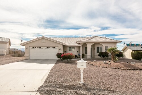 Pool Home -Affordable Havasu Beauty