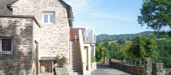 AUBRAC VALLEY OF THE LOT (2 STARS)