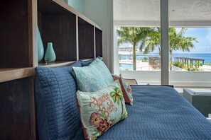 1 soverom, safe på rommet, strykejern/-brett og wi-fi (inkludert)