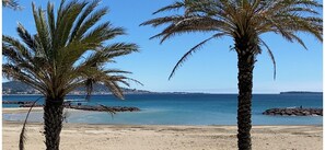 Beach - Large studio for 2 to 4 people in Mandelieu La Napoule  South of France (Mandelieu-La-Napoule)