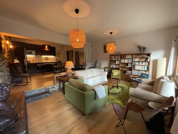 Smart TV, books