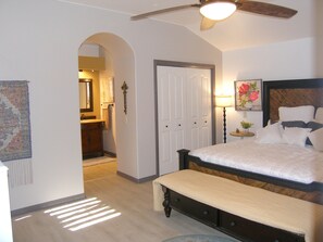 3 bedrooms, desk, iron/ironing board, free WiFi