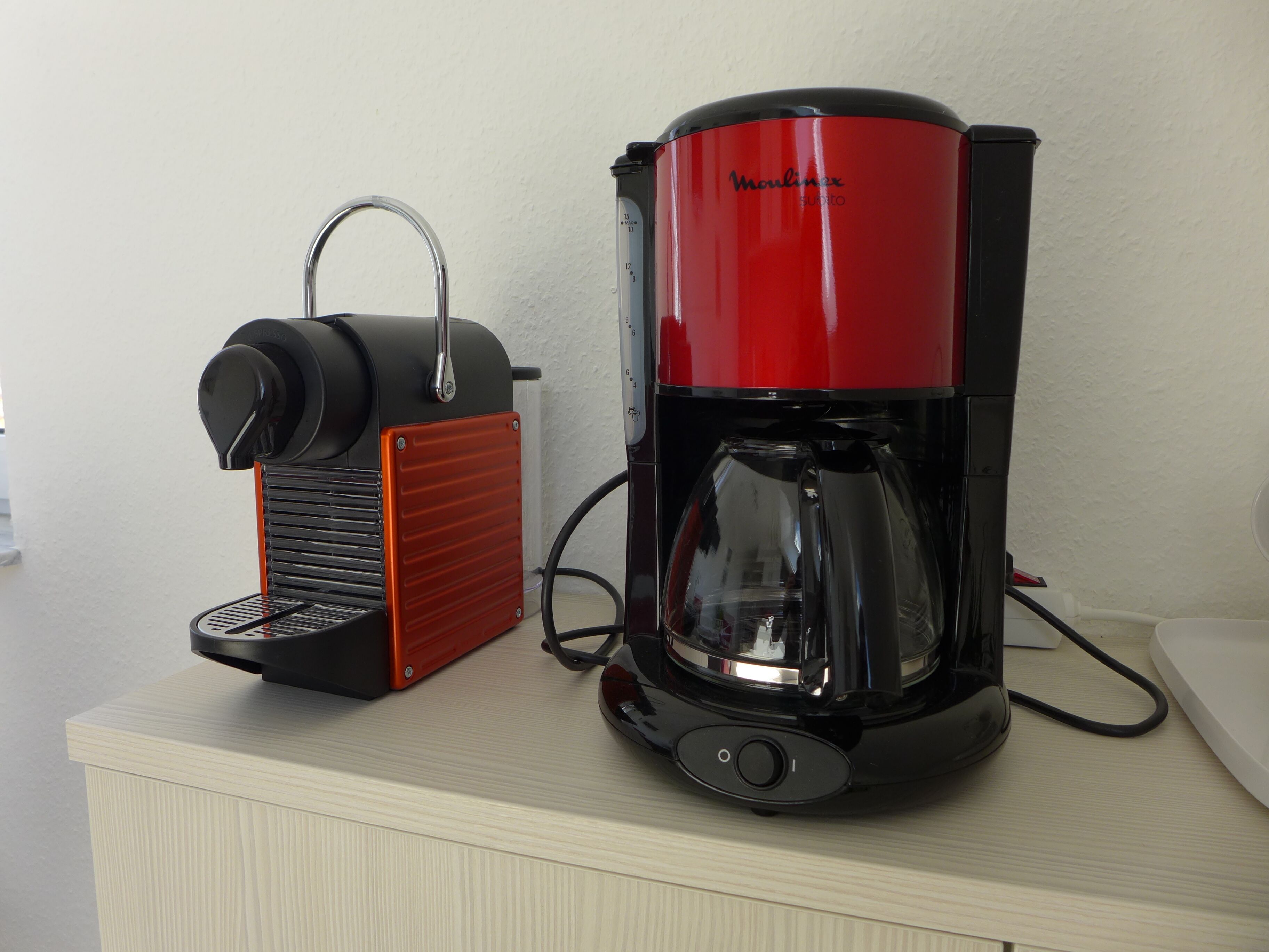 Bright, friendly penthouse near the beach with Wi-Fi