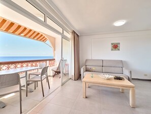 Smart TV - PALM CUTE March 1 BEDROOM APARTMENT FOR INCREDIBLE (Arona)