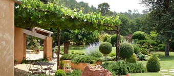 Cottage for 2 people with private pool in wooded park *** classified