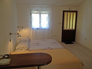 1 chambre, Wi-Fi gratuit, draps fournis