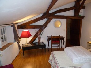 4 Schlafzimmer, Bügeleisen/Bügelbrett, Reisekinderbett, kostenloses WLAN
