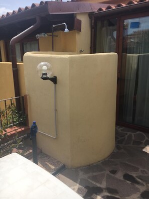 Property grounds - San Teodoro: Villa in residence (San Teodoro)