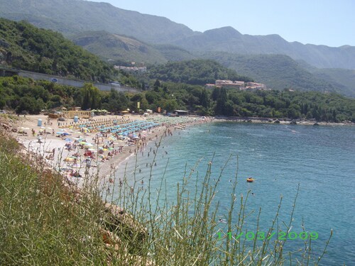 Panoramic view apartment  in Rafailovici. 200 m from sandy beaches.