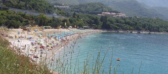 Panoramic view apartment  in Rafailovici. 200 m from sandy beaches.