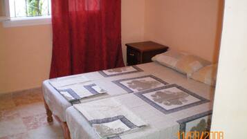 2 bedrooms, Internet, bed sheets, wheelchair access