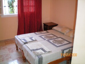 2 bedrooms, Internet, bed sheets, wheelchair access - Family home AIN EL TURCK ORAN 0033609246209. / 00213 552777242 (Ain el Turck Oran)