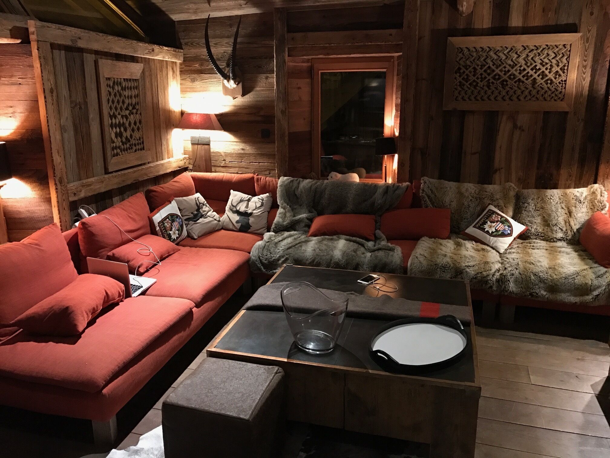 Renovated, traditional way, for 10 people, 200 m from televillage Paradiski