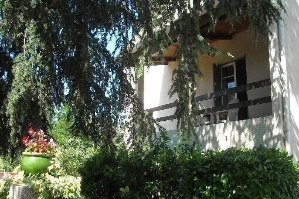 Gite '' le Monet '' in a farmhouse, quiet, swimming pool, quality services