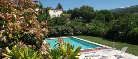 Alberca al aire libre