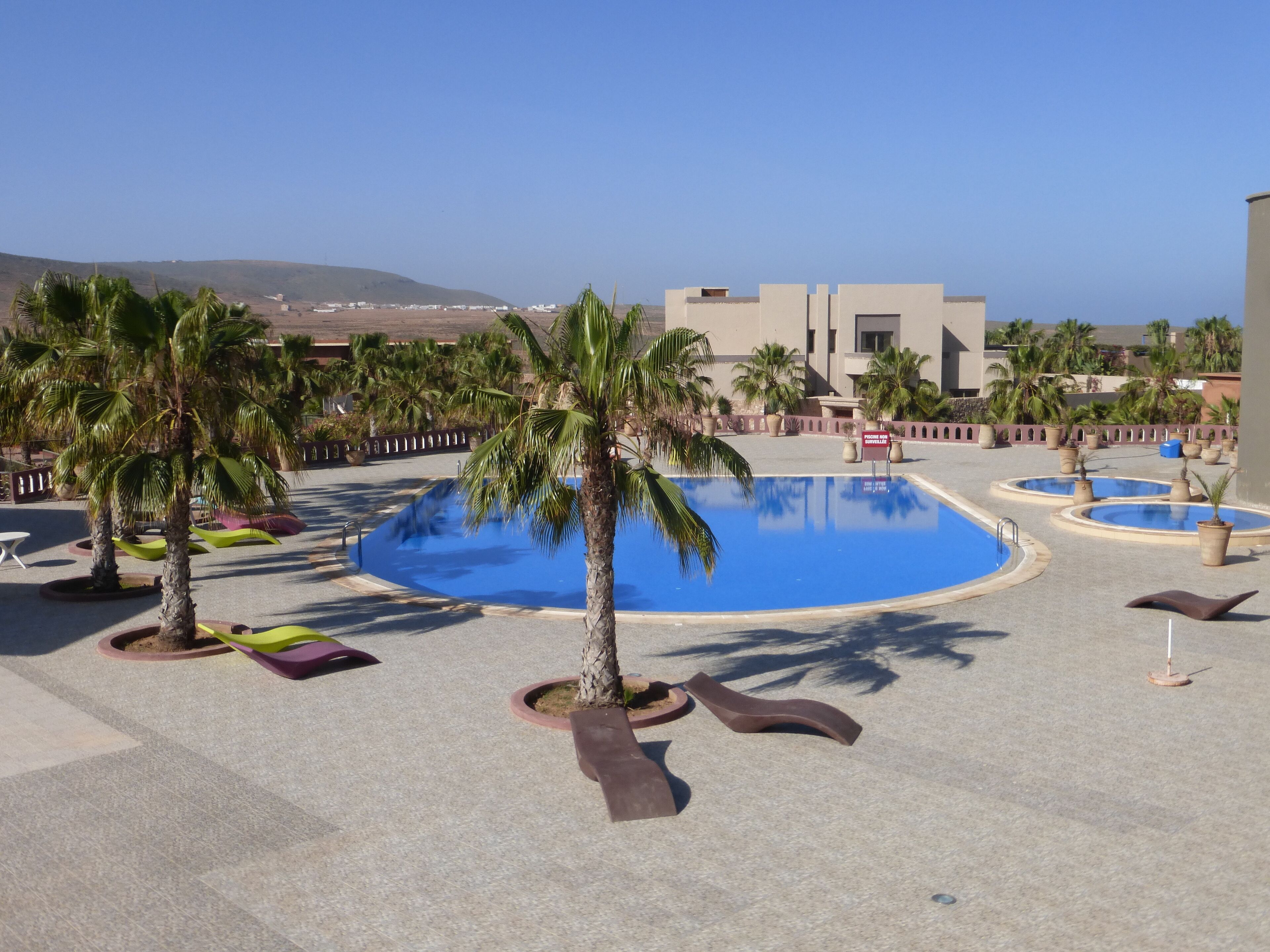 La piscine du haut prés de la villa