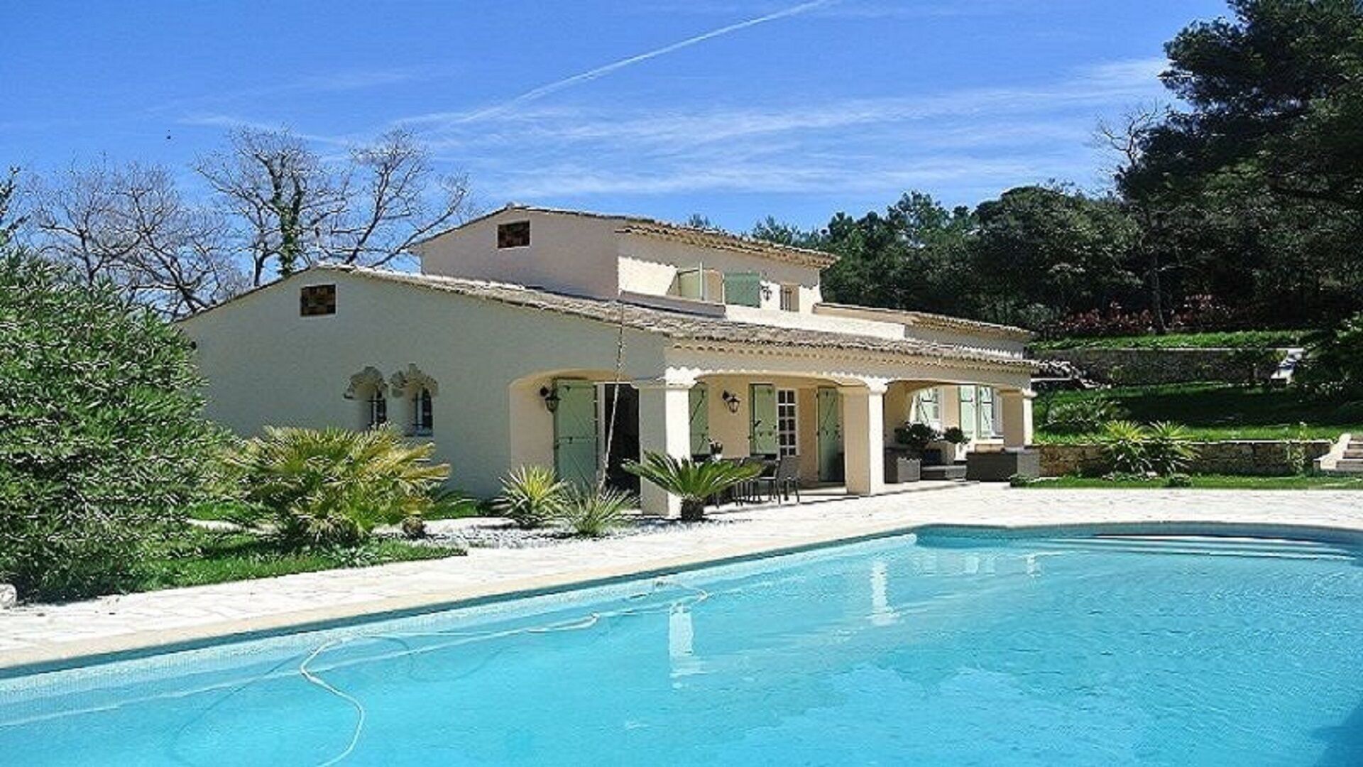 EXCEPTIONAL VILLA CANNES - SWIMMING POOL - RESIDENTIAL PARK-3200-IDEAL FOR CONGRESS, INTERNET ACCESS / WIFI