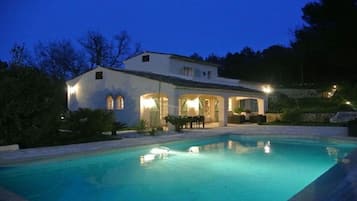 Piscine extérieure, piscine chauffée