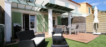 Villa with garden near the sea